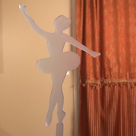 Two ballerinas cake toppers - Picture 3 of 3